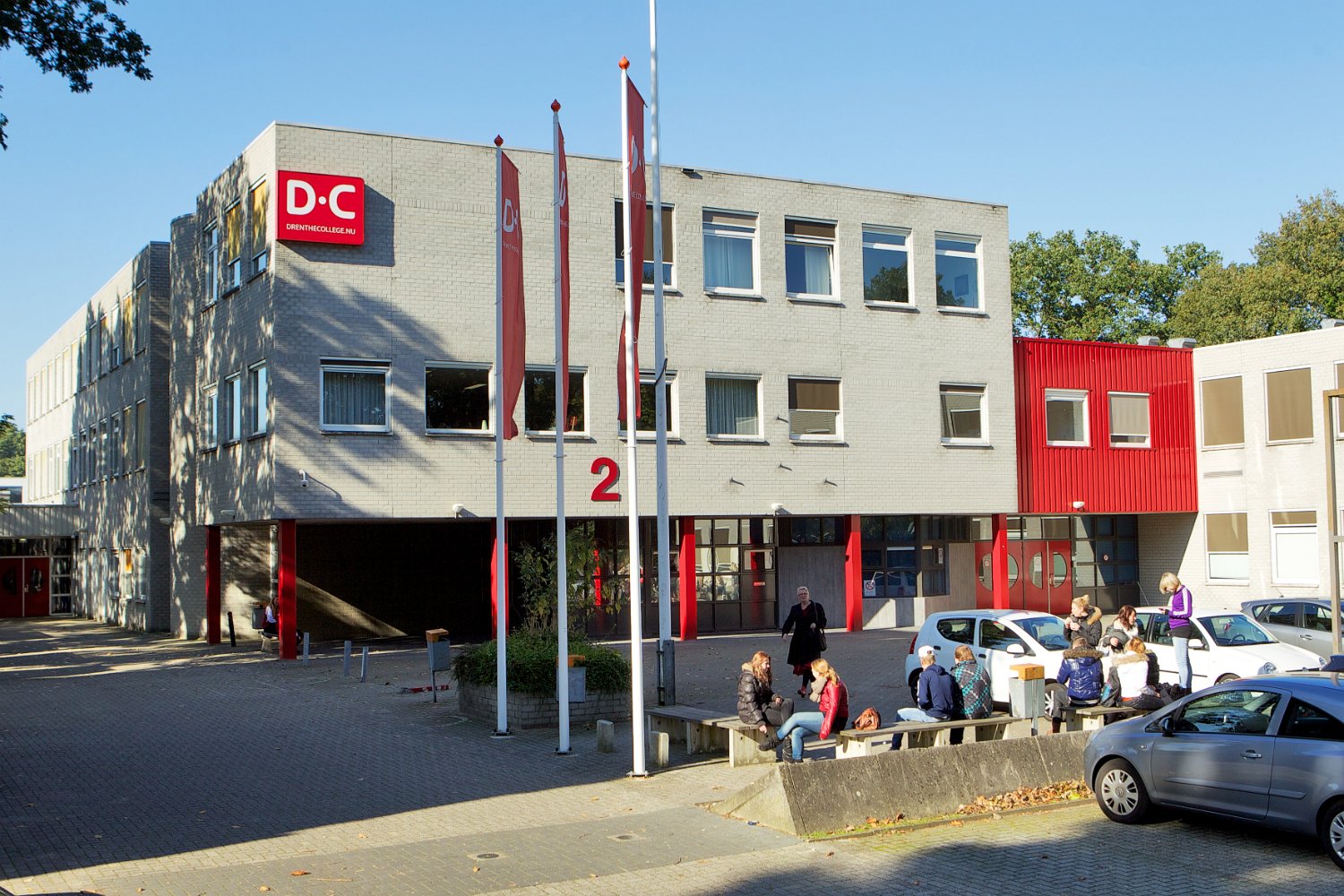 Locatie Emmen, Veldlaan